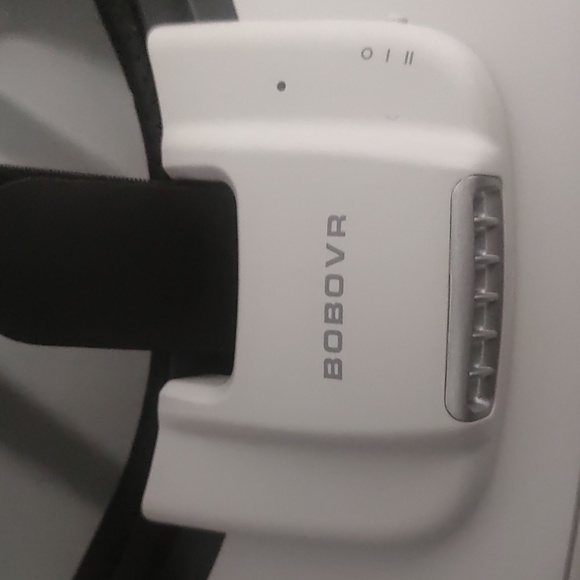 Oculus Quest 2 128gb - Picture 2 of 2